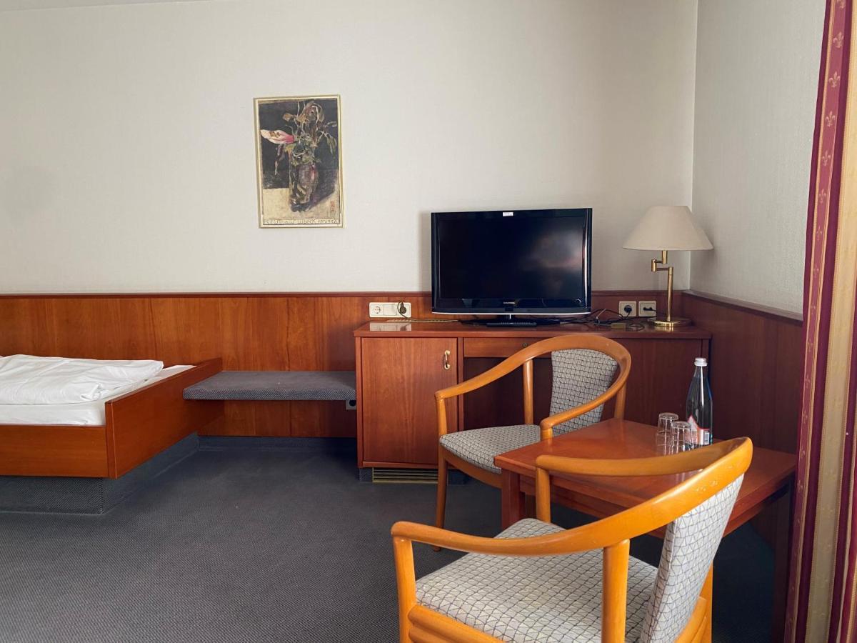 Invite Hotel Loewen Freiburg Ngoại thất bức ảnh