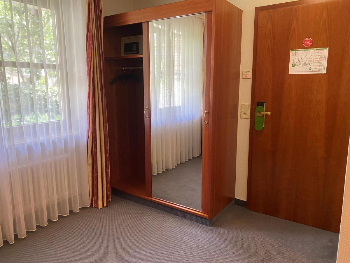 Invite Hotel Loewen Freiburg Ngoại thất bức ảnh