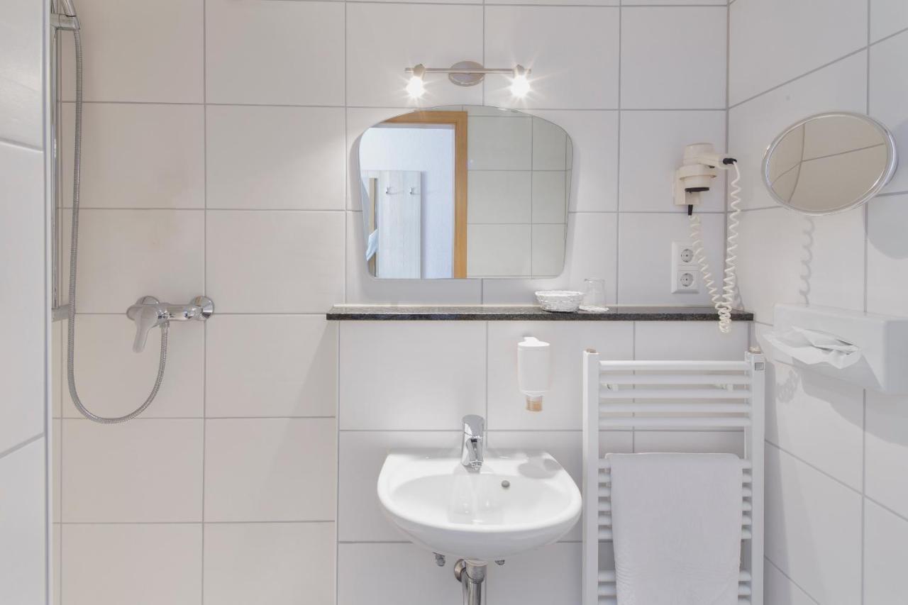 Invite Hotel Loewen Freiburg Ngoại thất bức ảnh