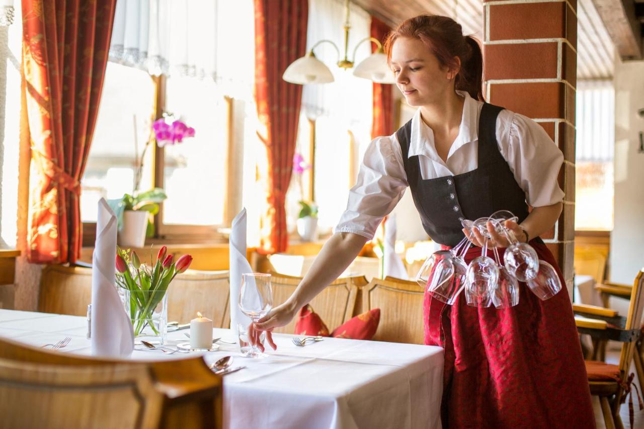 Invite Hotel Loewen Freiburg Ngoại thất bức ảnh