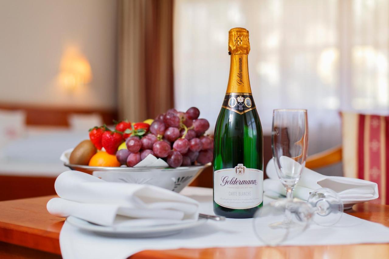Invite Hotel Loewen Freiburg Ngoại thất bức ảnh