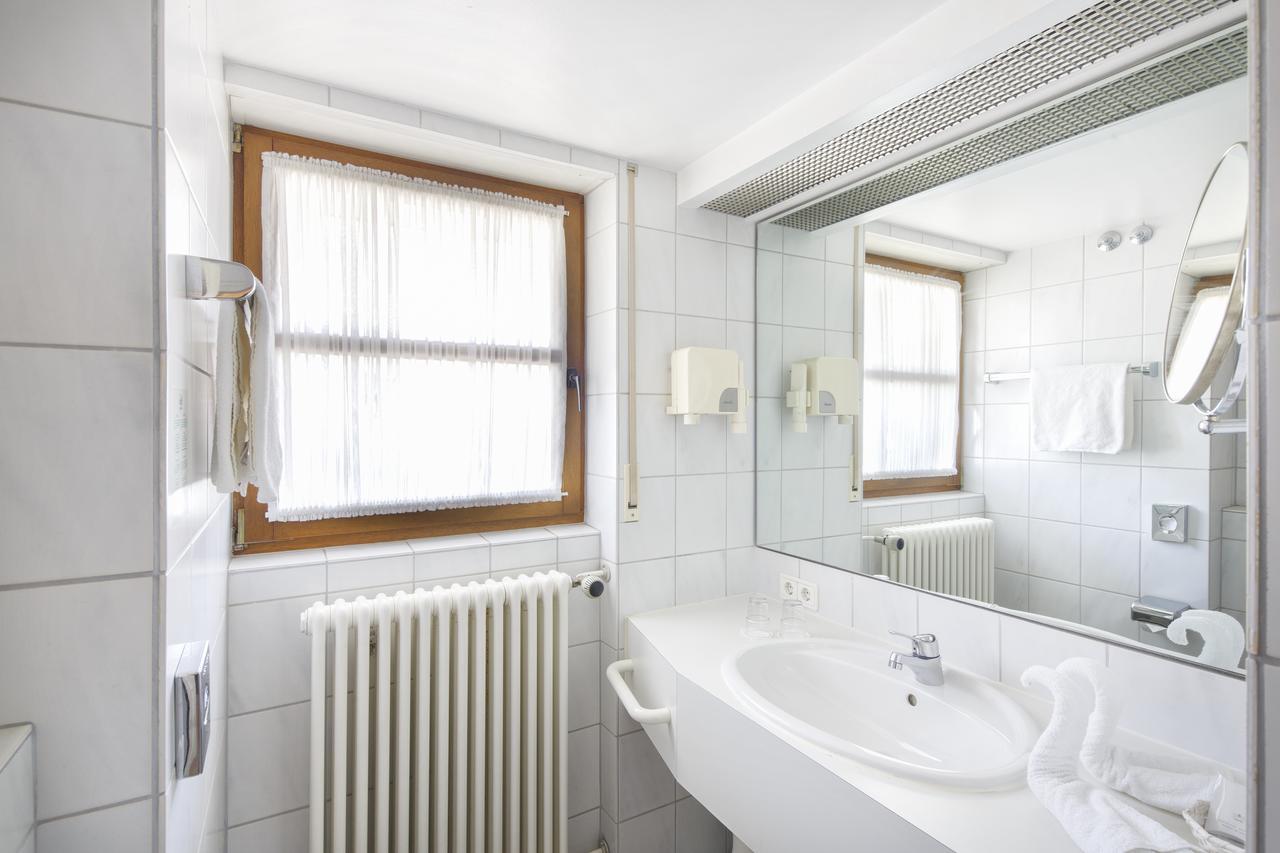 Invite Hotel Loewen Freiburg Ngoại thất bức ảnh