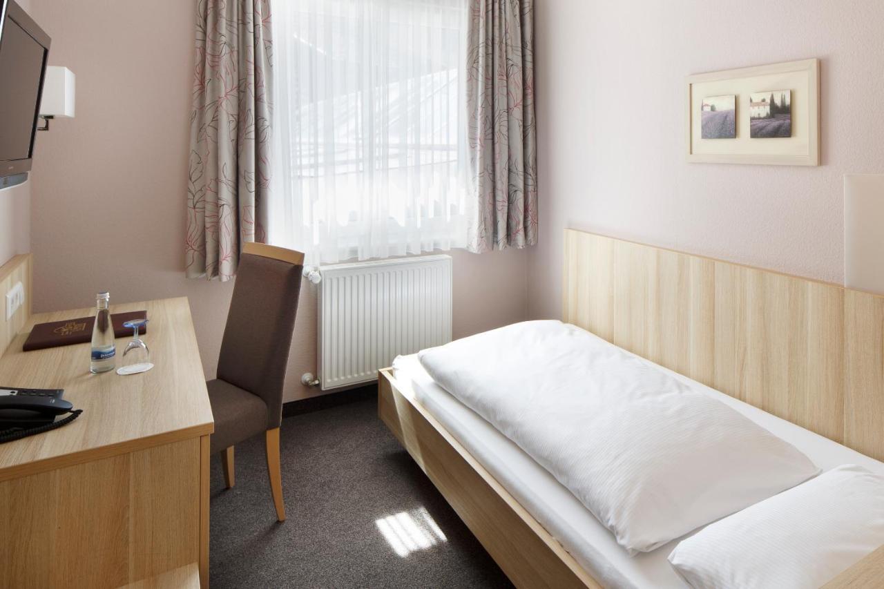 Invite Hotel Loewen Freiburg Ngoại thất bức ảnh